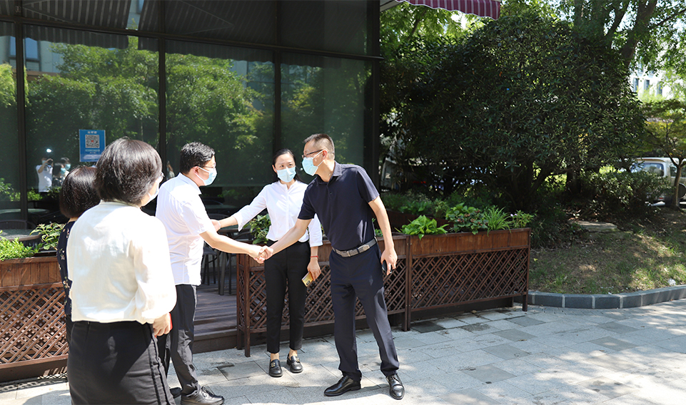接見領導.jpg